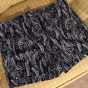 White House|Black Market (Navy & White) (8 short)